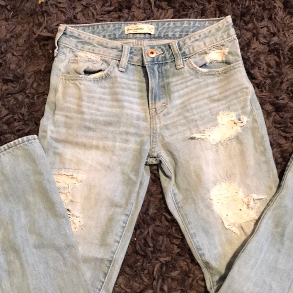 Light Wash Abercrombie Boyfriend Jean Size 12